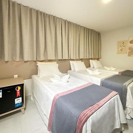 Hotel Haki Patos  Buitenkant foto